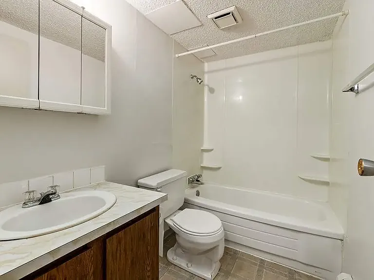 2119 Palm Rd S #302 — Photo 7