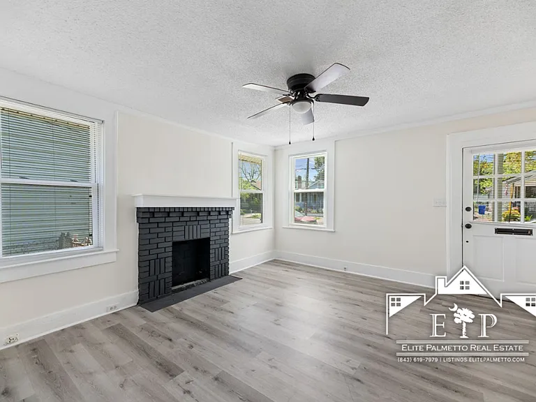 16 Gordon St — Photo 2