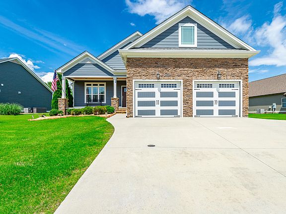 3rd image of 8372 Skybrook Dr