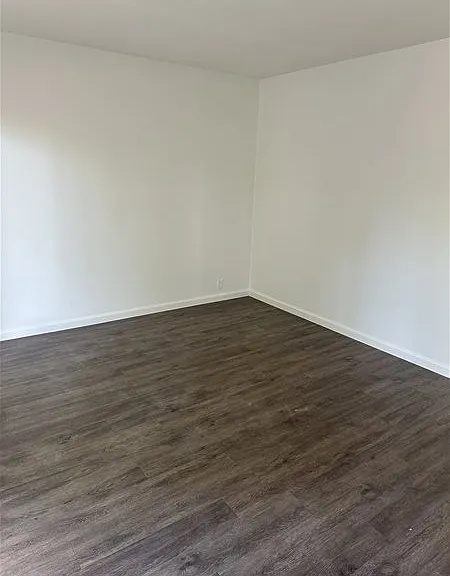 614 Adams St — Photo 2
