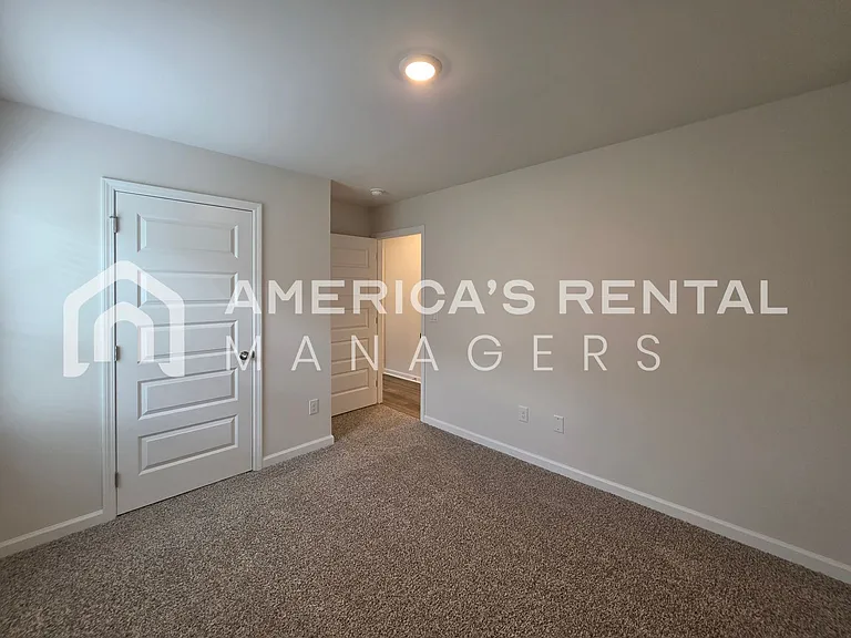 128 Jonboy Ave — Photo 36