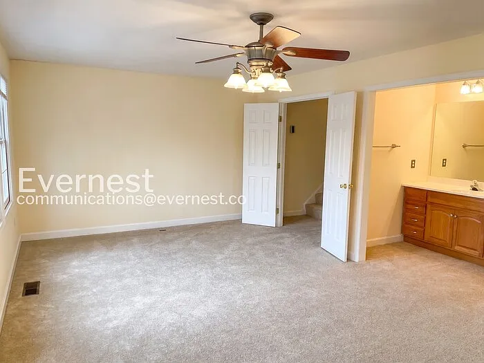 12135 Salemtown Dr — Photo 10