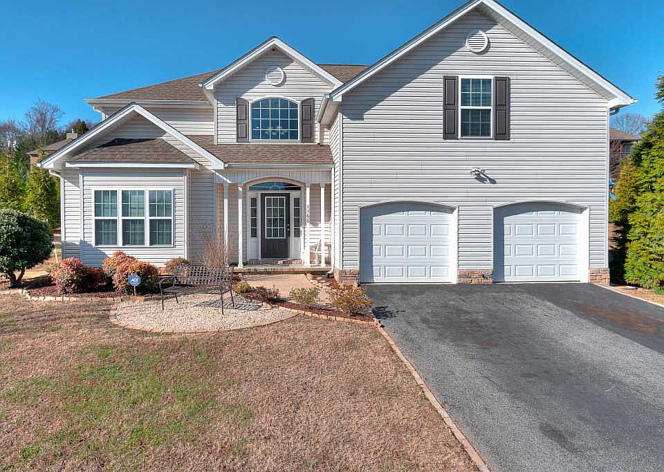 1st image of 1166 Fallen Leaf Dr