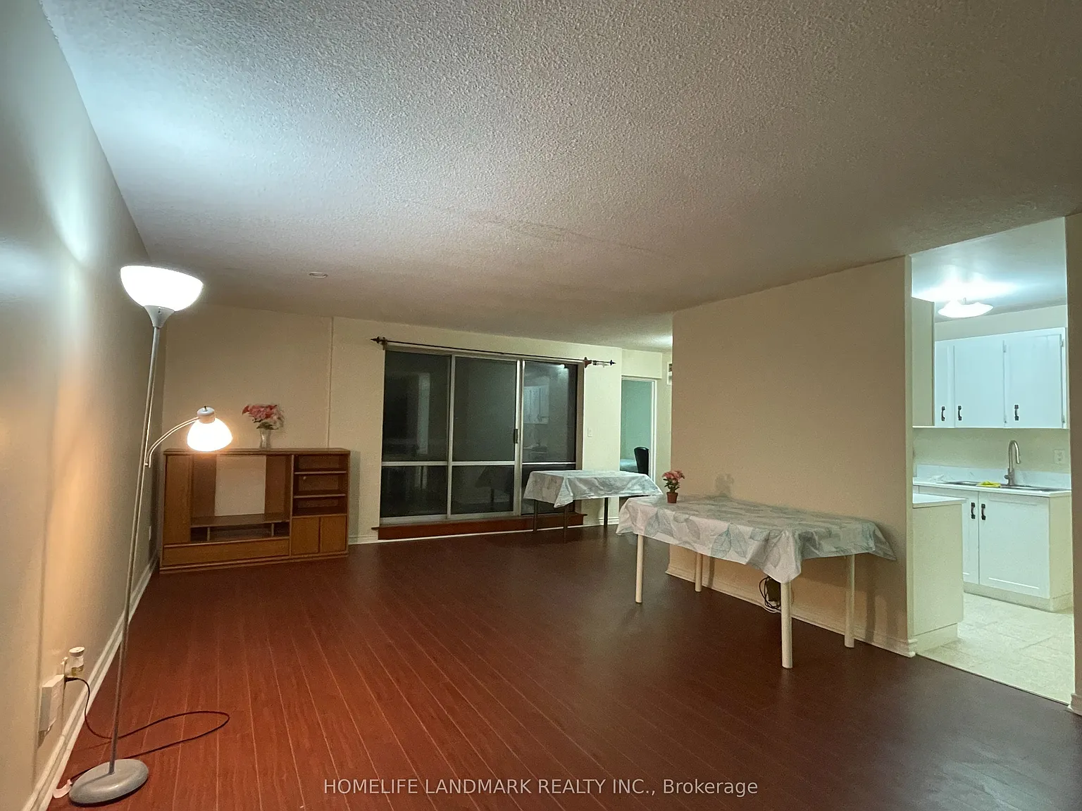 4 bed, $3,000 — Photo 3