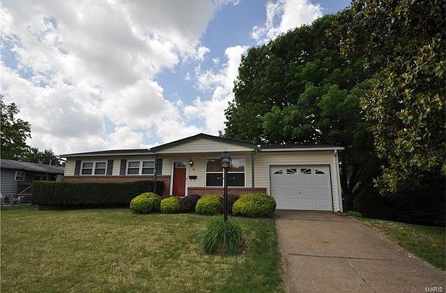 1st image of 14 Cedar Park Dr
