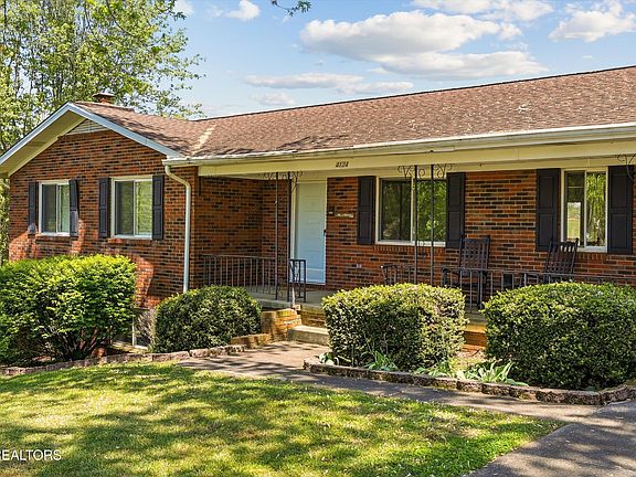 4th image of 4124 Shaw Dr