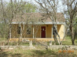 414 Avenue C, Center Pt, TX 78010