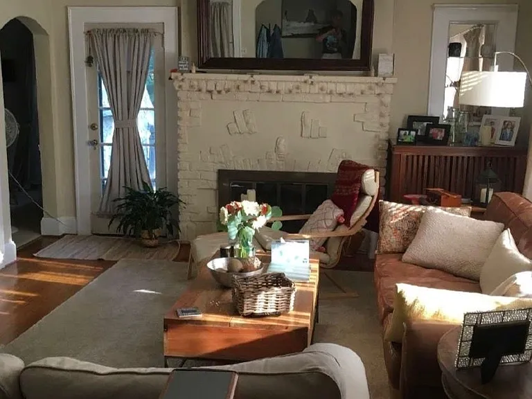 100 Davis Ave #1 — Photo 2