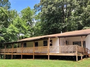 1471 Montgomery Hill Rd, Walker, WV 26180