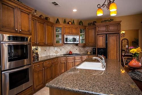 4th image of 11100 Hiskey Ln