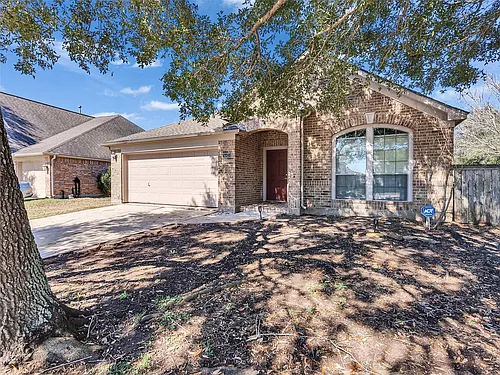 5643 Walnut Glen Ln Photo 1