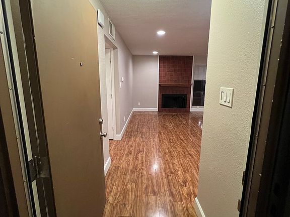 3rd image of 2400 Shadow Ln APT 95