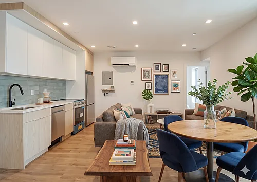 415 Manhattan Ave #317B Photo 1