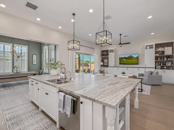 3814 W RUNNING DEER Trail, Phoenix, AZ 85083