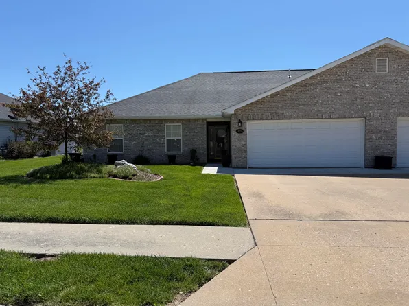 1406 Reynolds Rd, Marshall, MO 65340