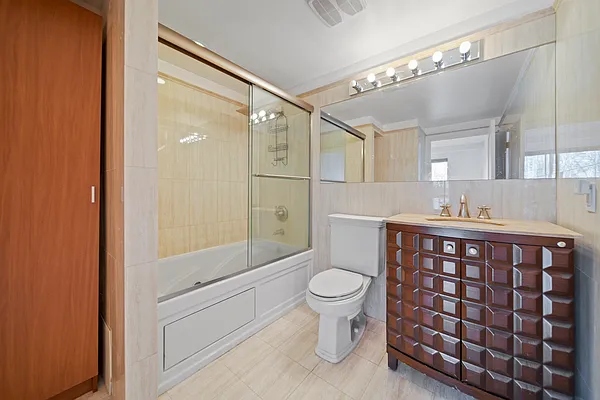 Sold by NextDoor Realty | media 32