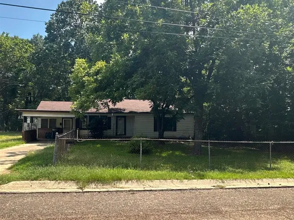 913 W Calhoun, Magnolia, AR 71753