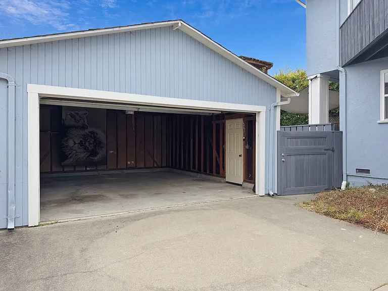 926 Cerrito St — Photo 31