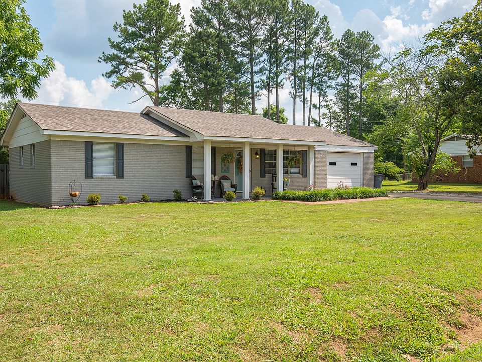 1st image of 350 Leona Dr