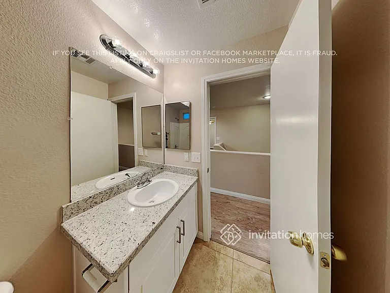 280 Bella Calabria Ave — Photo 16
