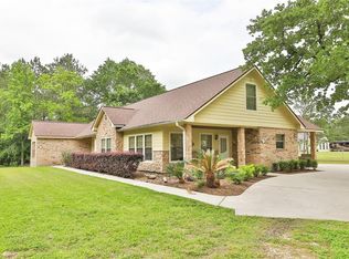 912 Tall Pines Dr, Magnolia, TX 77354