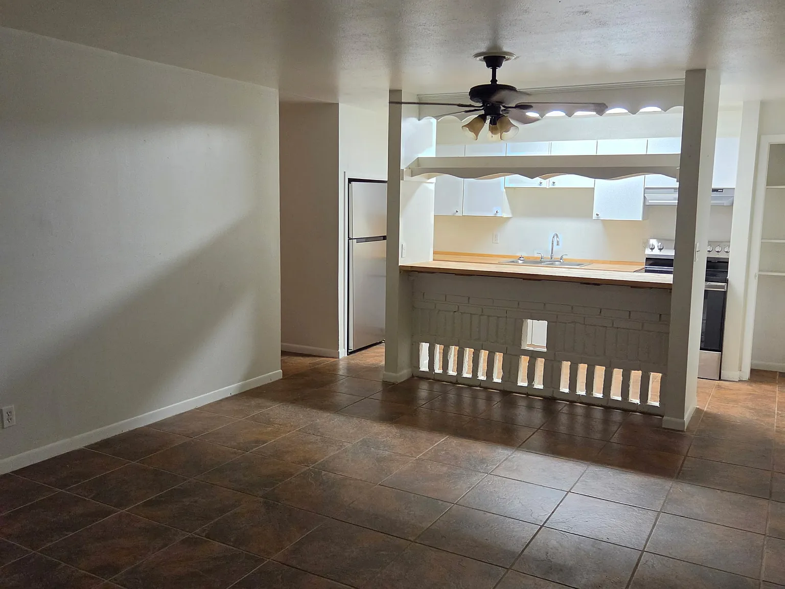 1 bed, 571 sqft, $1,250 — Photo 3