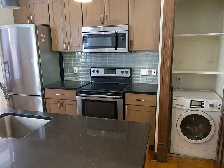 223 Pine St — Photo 31