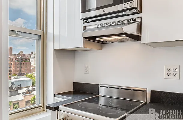 Sold by Barkoff Residential  | media 22