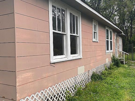 2nd image of 204 Durant St