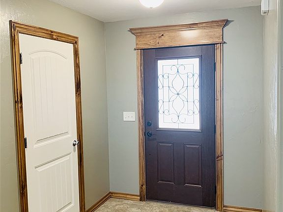 2nd image of 2406 Mady Cir