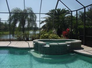 569 Wedgewood Way, Naples, FL 34119