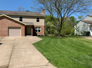 2803 Brighton Cir NW, Massillon, OH 44646