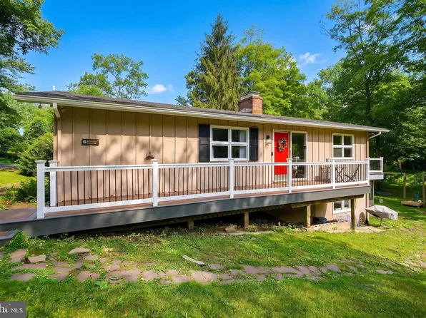 95 Jacobs Creek Rd, Ewing, NJ 08628