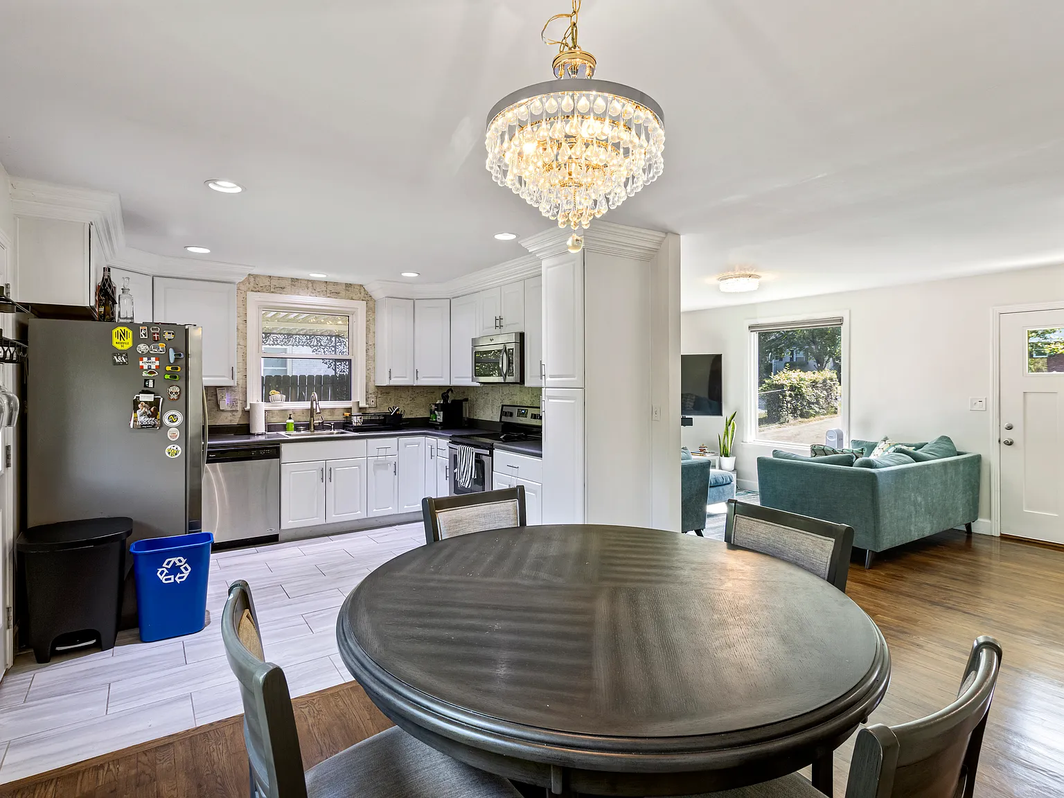 3 bed, 975 sqft, $2,550 — Photo 4