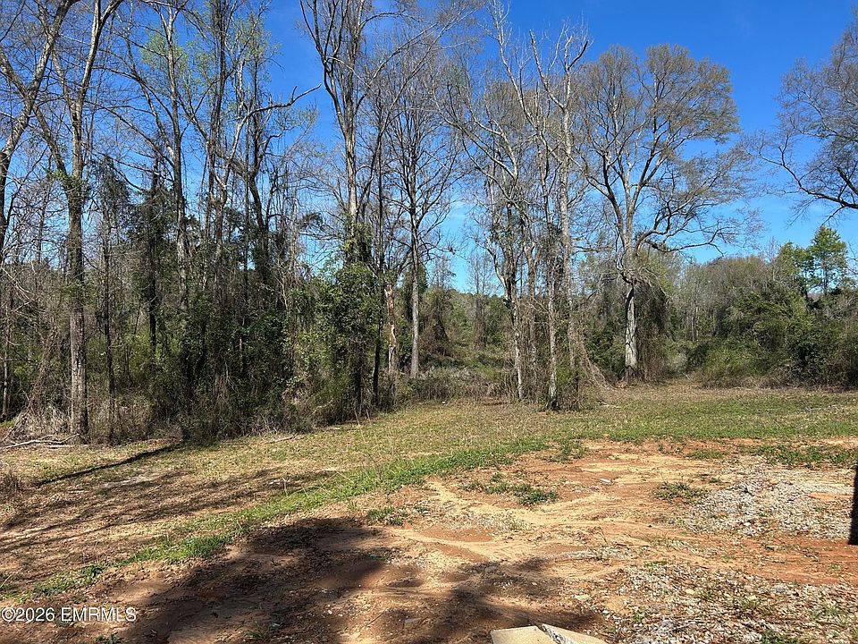 1st image of 327 Stamper Pond Rd