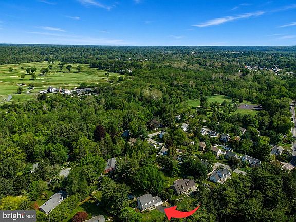 4th image of 6113 W Mill Rd