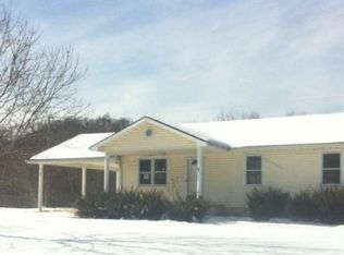 3063 Pricetown Rd, Offutt, KY 41240