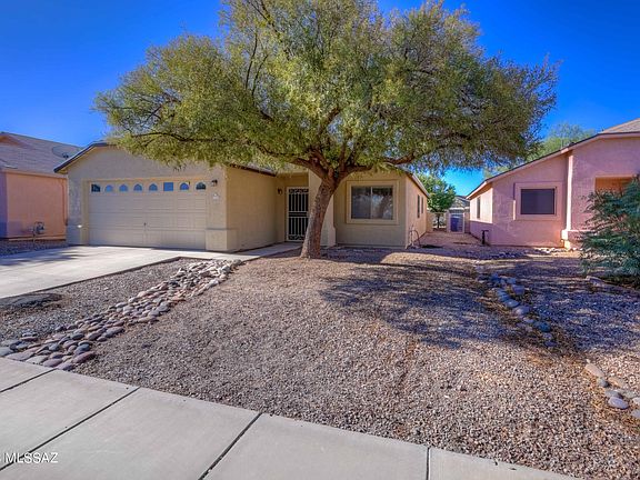 3rd image of 6052 S Galiuro Dr