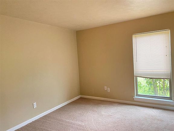 5th image of 5304 Adams Dr