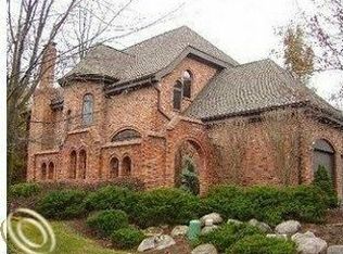 4610 Rue St Michelle, West Bloomfield, MI 48323