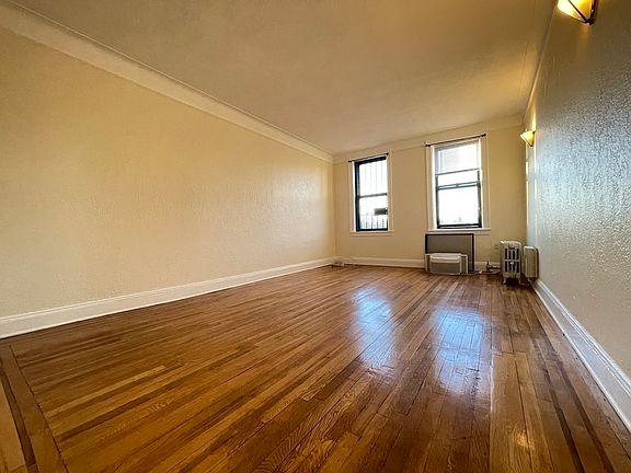 3rd image of 34-12 29th St #D4