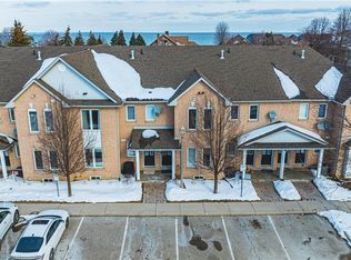 2 Harbour Dr Unit 14, Hamilton, ON L8E 6B1