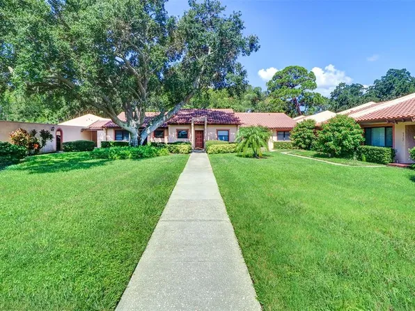 9771 86th Ave, Seminole, FL 33777