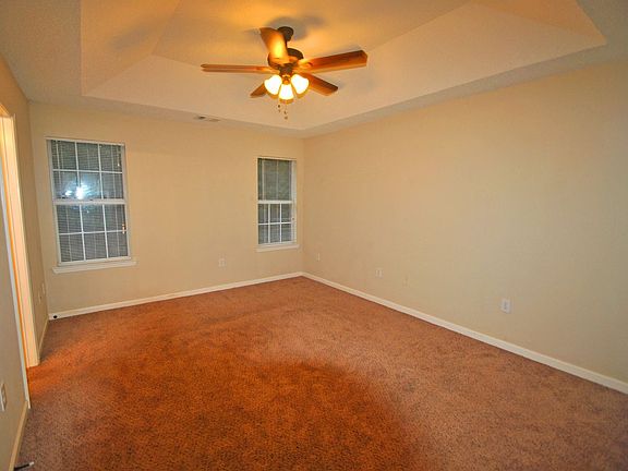 5th image of 320 Petal Creek Ct