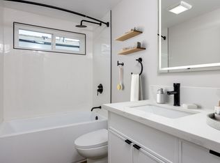 1319 Amethyst St APT B, Redondo Beach, CA 90277