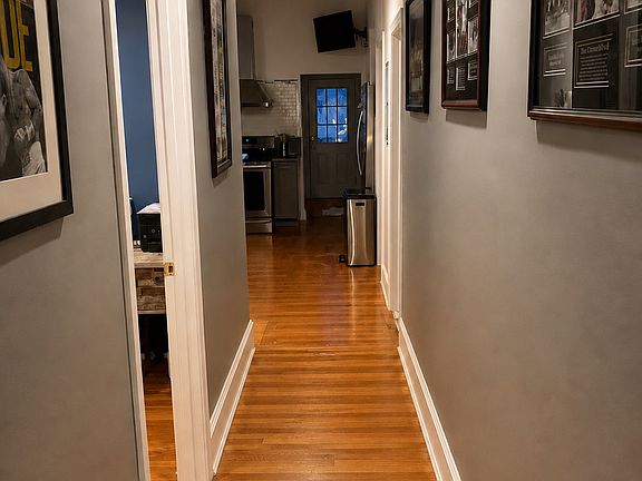 3rd image of 17 Westglow St #17