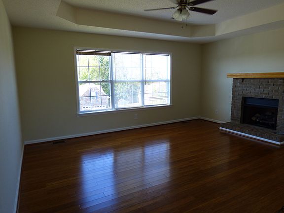 Living room w/ cozy fireplac