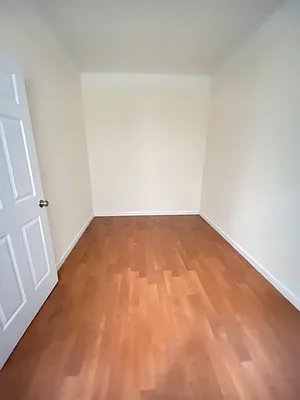 Rented by Kew Forest Realty Inc | media 6