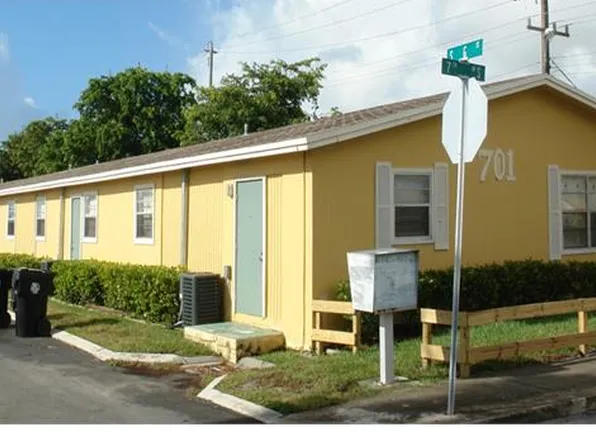 701 S G St, Lake Worth, FL