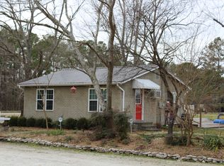 650 Ed Cowan Rd, Burgaw, NC 28425